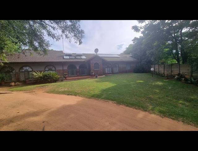 FARM FOR SALE IN MNANDI